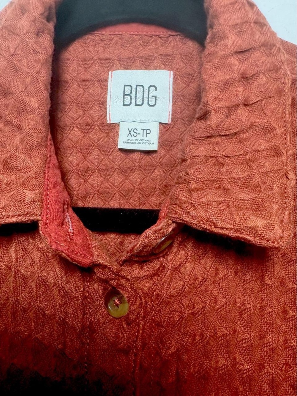 BDG Women’s Rust Waffle-Knit Button-Up Shirt - Picture 4 of 8